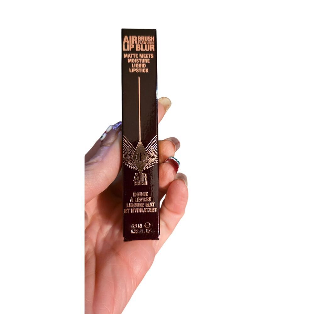Charlotte Tilbury Airbrush Flawless Lip Blur Matte Liquid Lipstick – Ruby Blur
